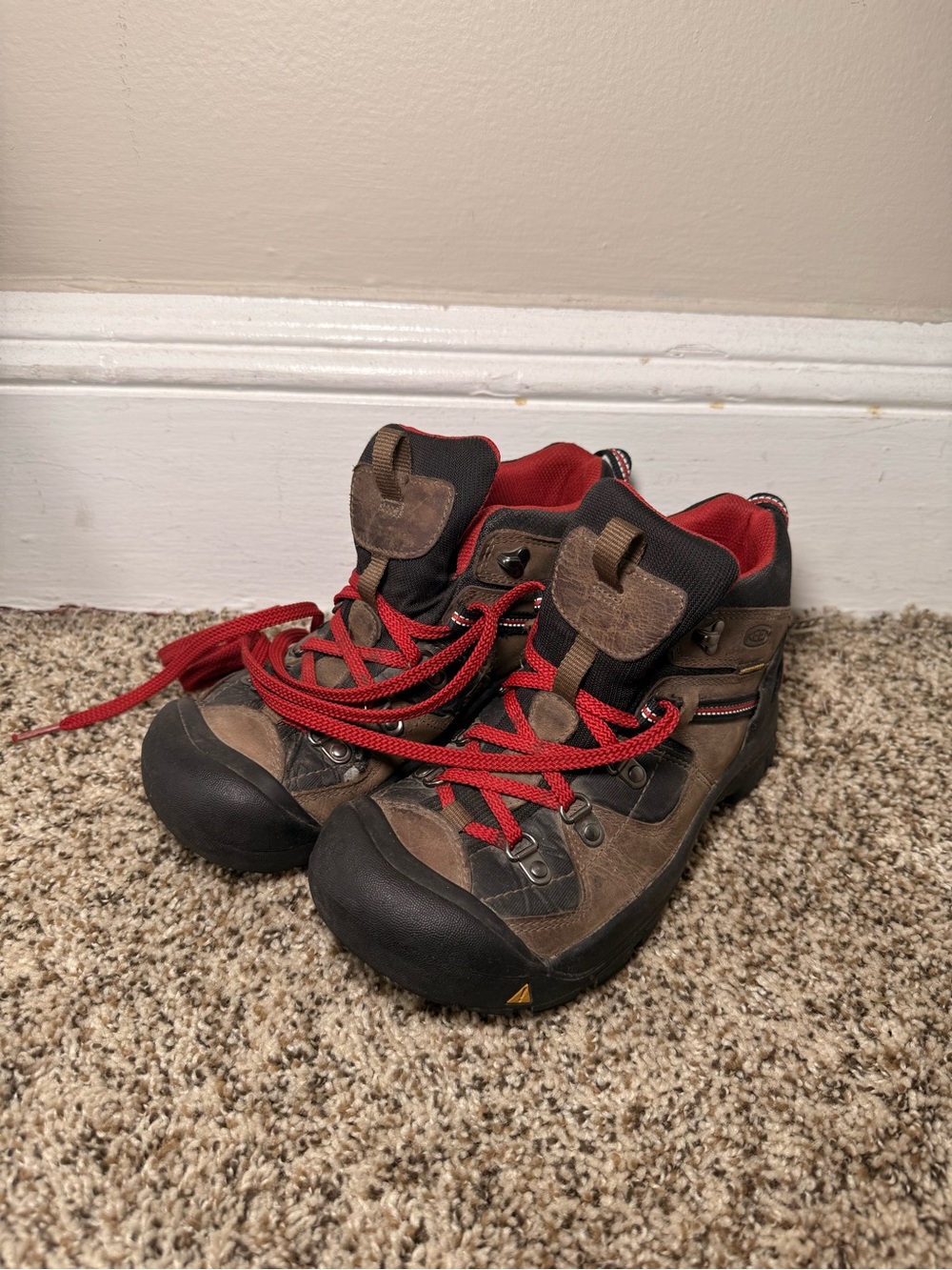 Keen Kids Hiking Boots Size 4